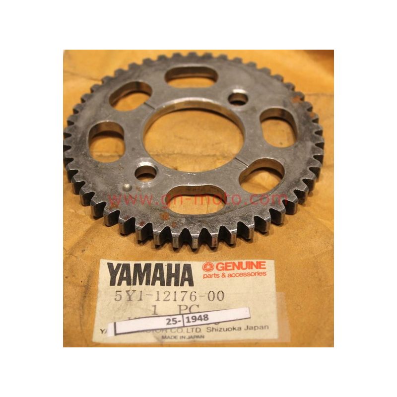 pignon 46dts Yamaha xt550 5y1-12176-00